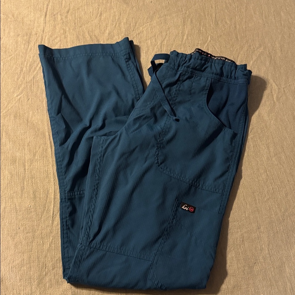Koi Lite scrub pants